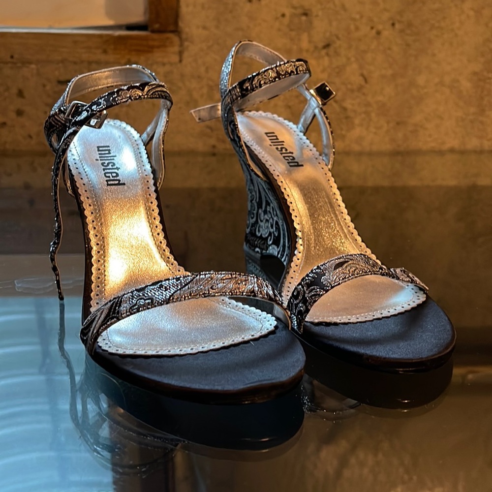 Unlisted silver black dress wedges EUC size 8.5